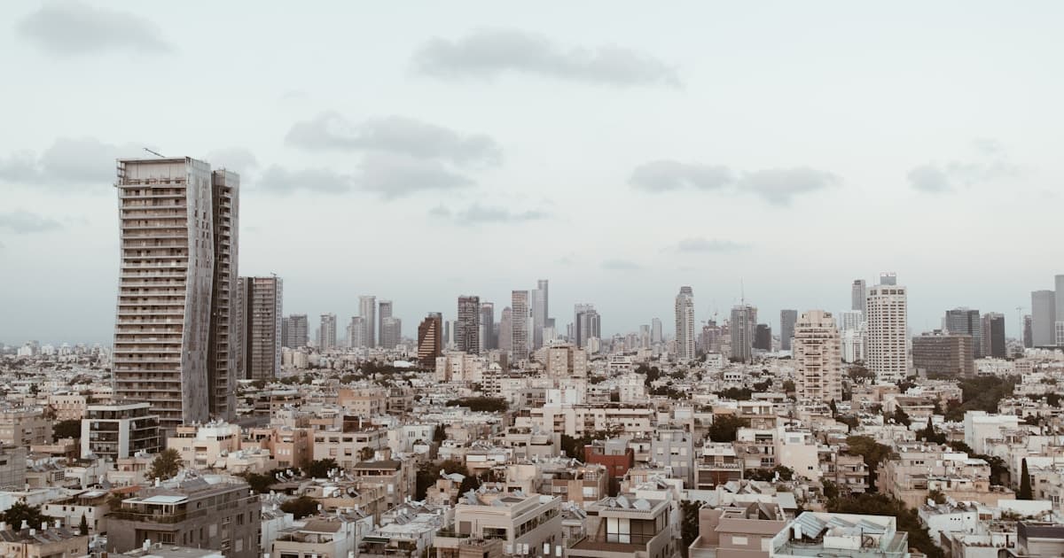 בניינים בתל אביב: השוואת כלי ניתוח נדל״ן
